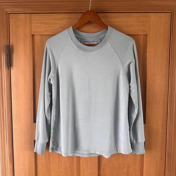 Lake Tops - LAKE Blue Crewneck Long Sleeve Sweatshirt Women’s XS FLAWED